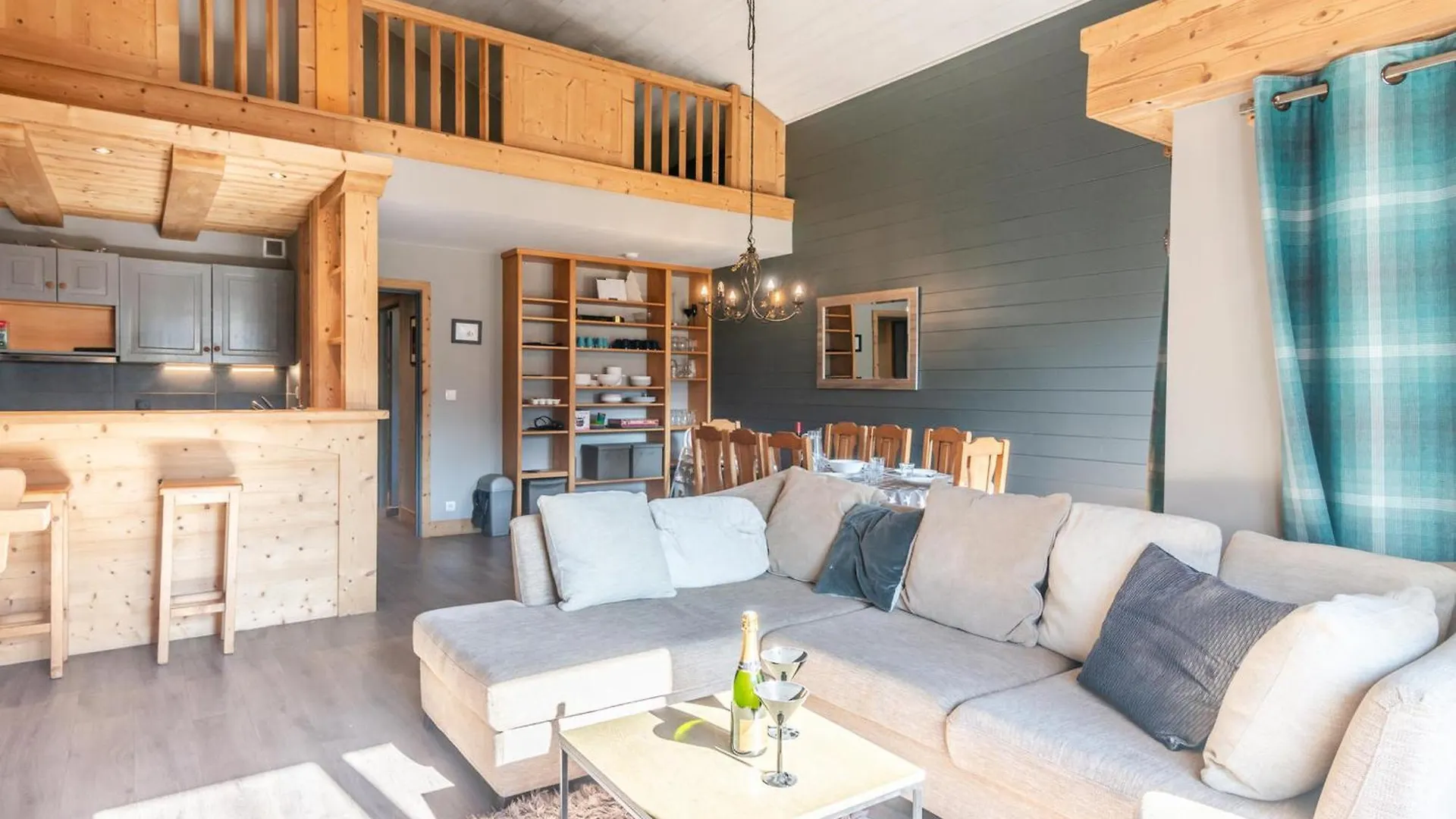 Superbe Duplex T5 Renove, 10 Pers, Garage, A 2 Pas Du Centre De Morzine - Fr-1-754-29 Apartment France